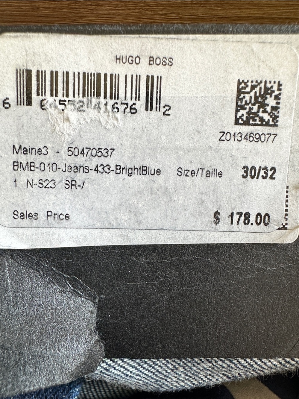 Hugo Boss Bright Blue Denim Jeans Tag - Picture 7 of 7
